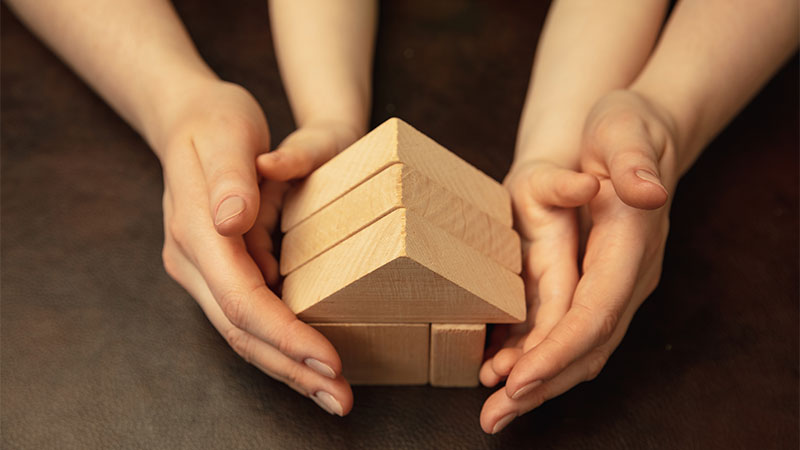 Ko brine o bezbednosti vaše dece kada niste kod kuće?